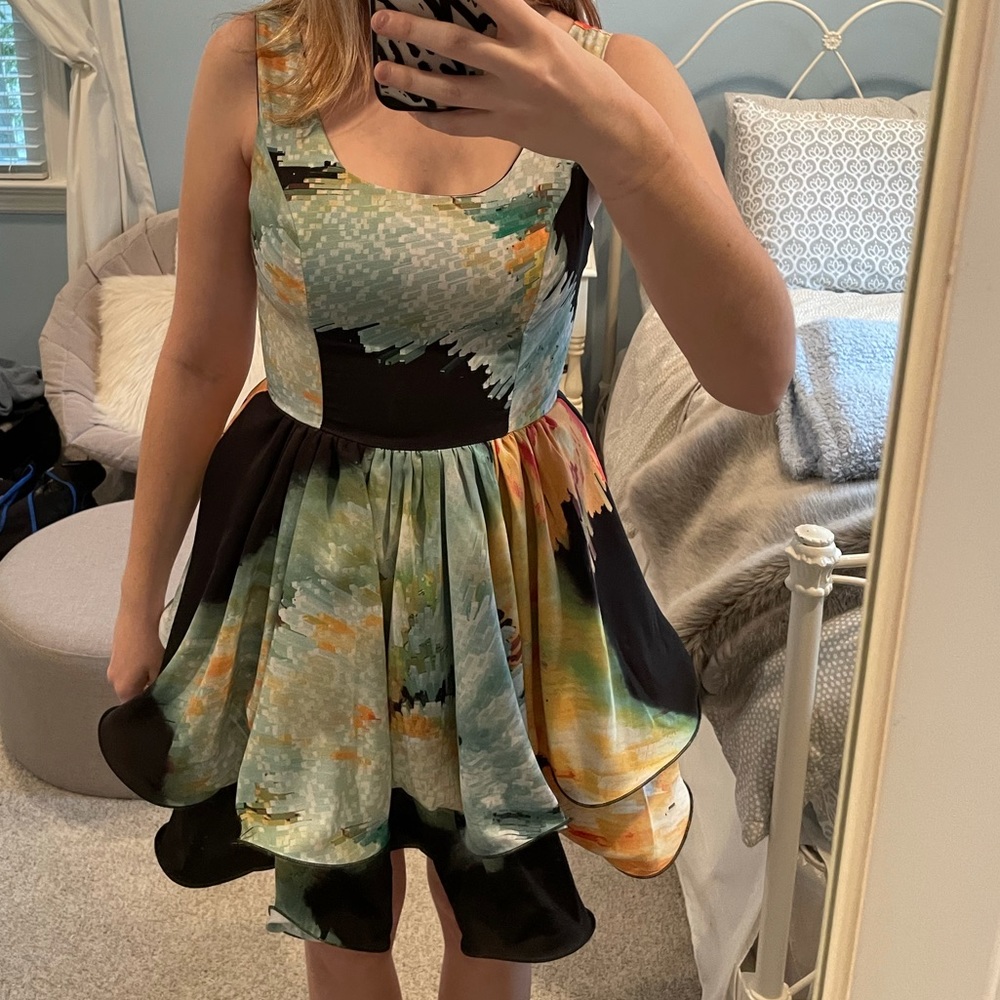 NWT LF ABSTRACT FlAIR DRESS - Picture 2 of 6